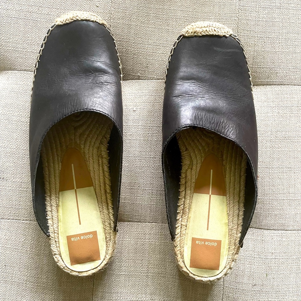Dolce Vita slip on sandals Size 9